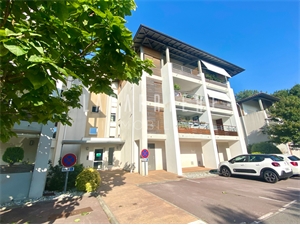 t2 à la vente -   64500  SAINT JEAN DE LUZ, surface 61 m2 vente t2 - UBI432791810